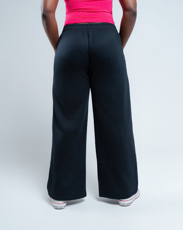 Soft-Flow Wide Joggers (Preto)